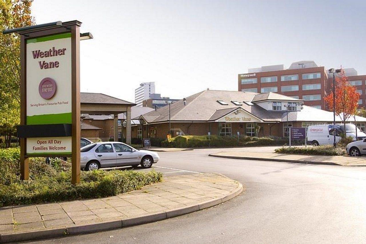 Premier Inn Bracknell Central Екстер'єр фото