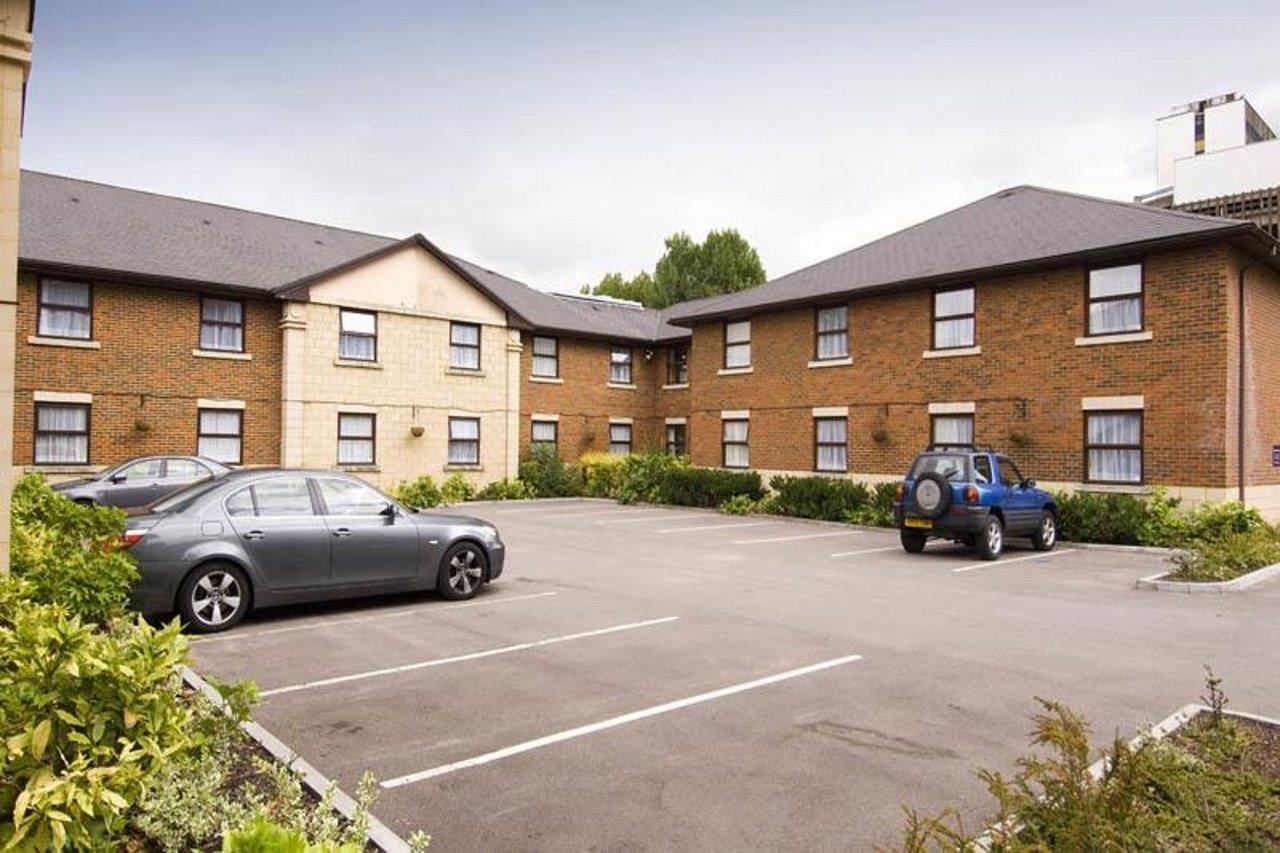 Premier Inn Bracknell Central Екстер'єр фото