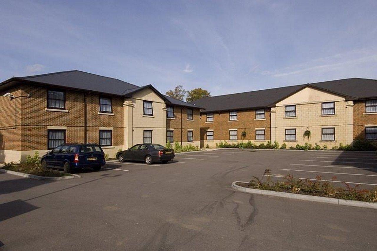 Premier Inn Bracknell Central Екстер'єр фото